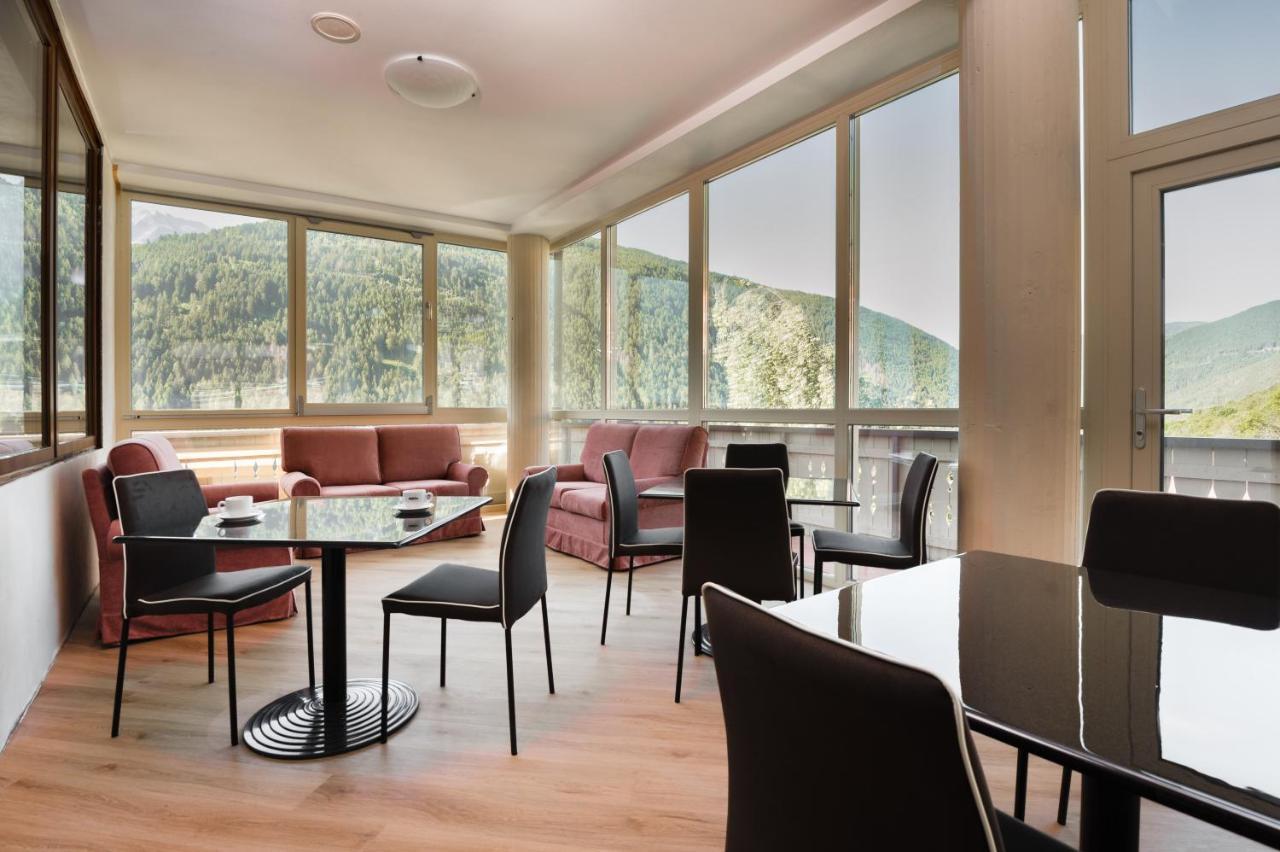 Hotel Vezza Alpine Lodge & Spa Вецца-д'Ольо Экстерьер фото