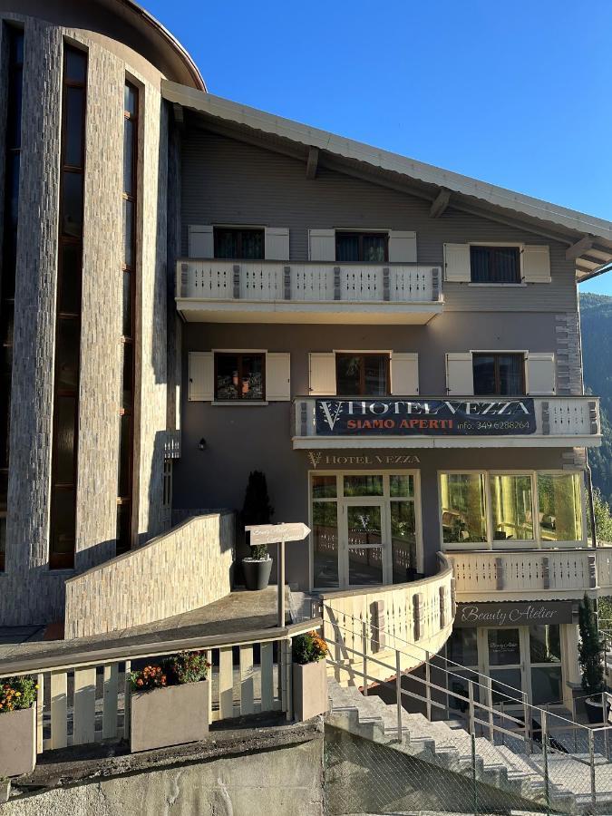 Hotel Vezza Alpine Lodge & Spa Вецца-д'Ольо Экстерьер фото